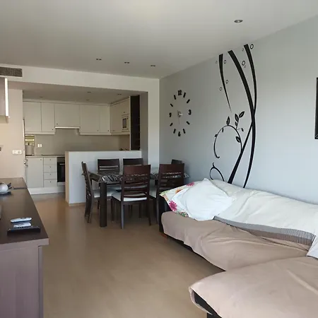 Apartment Luminoso En Santa Margarita Con Terraza Y Piscina, Cerca De La Playa De La Rubina - Es-258-79 Roses